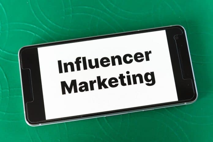influencers-5215924_1280